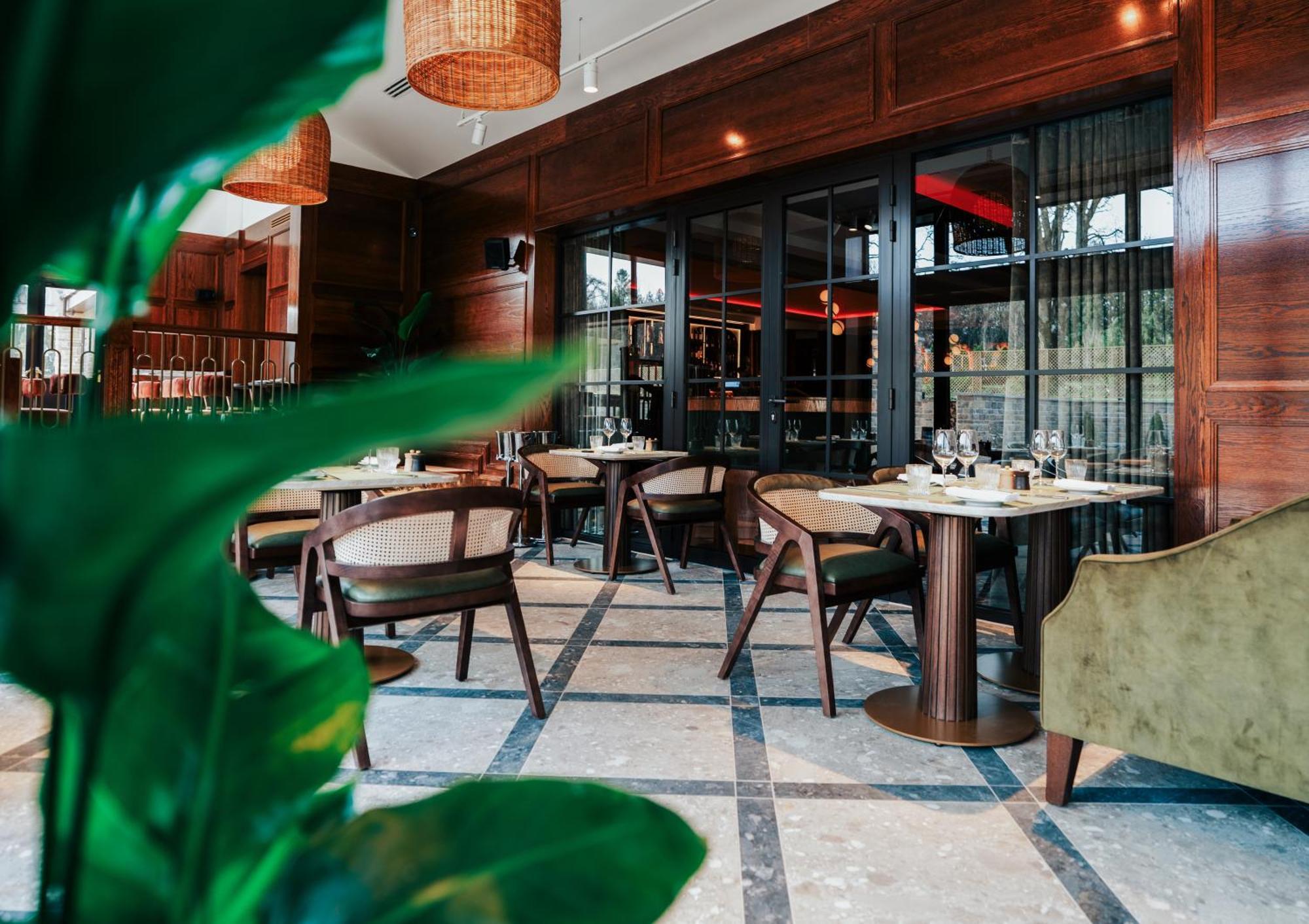 Crossbasket Castle Hotel & Restaurant High Blantyre Екстериор снимка