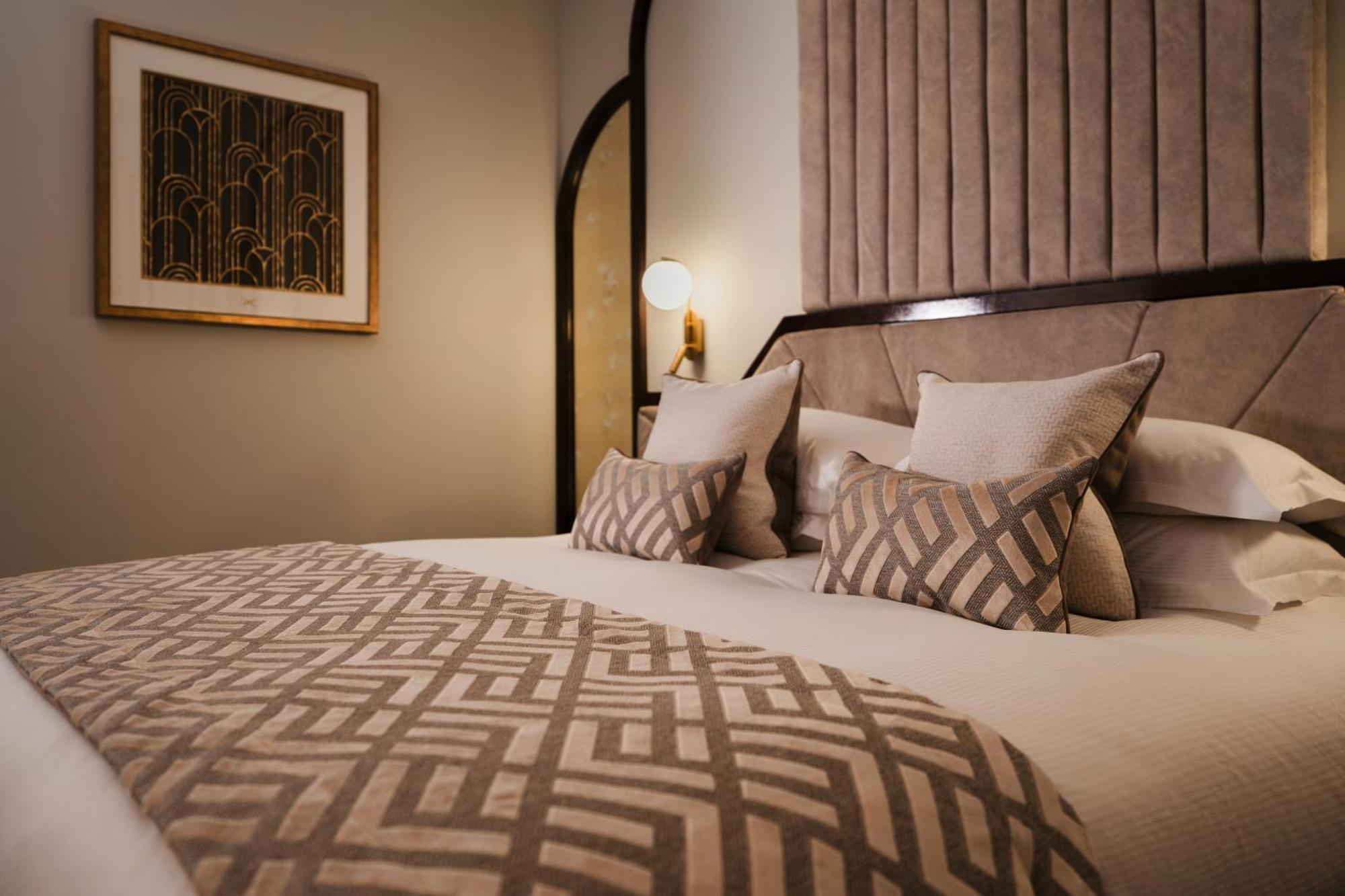Crossbasket Castle Hotel & Restaurant High Blantyre Екстериор снимка