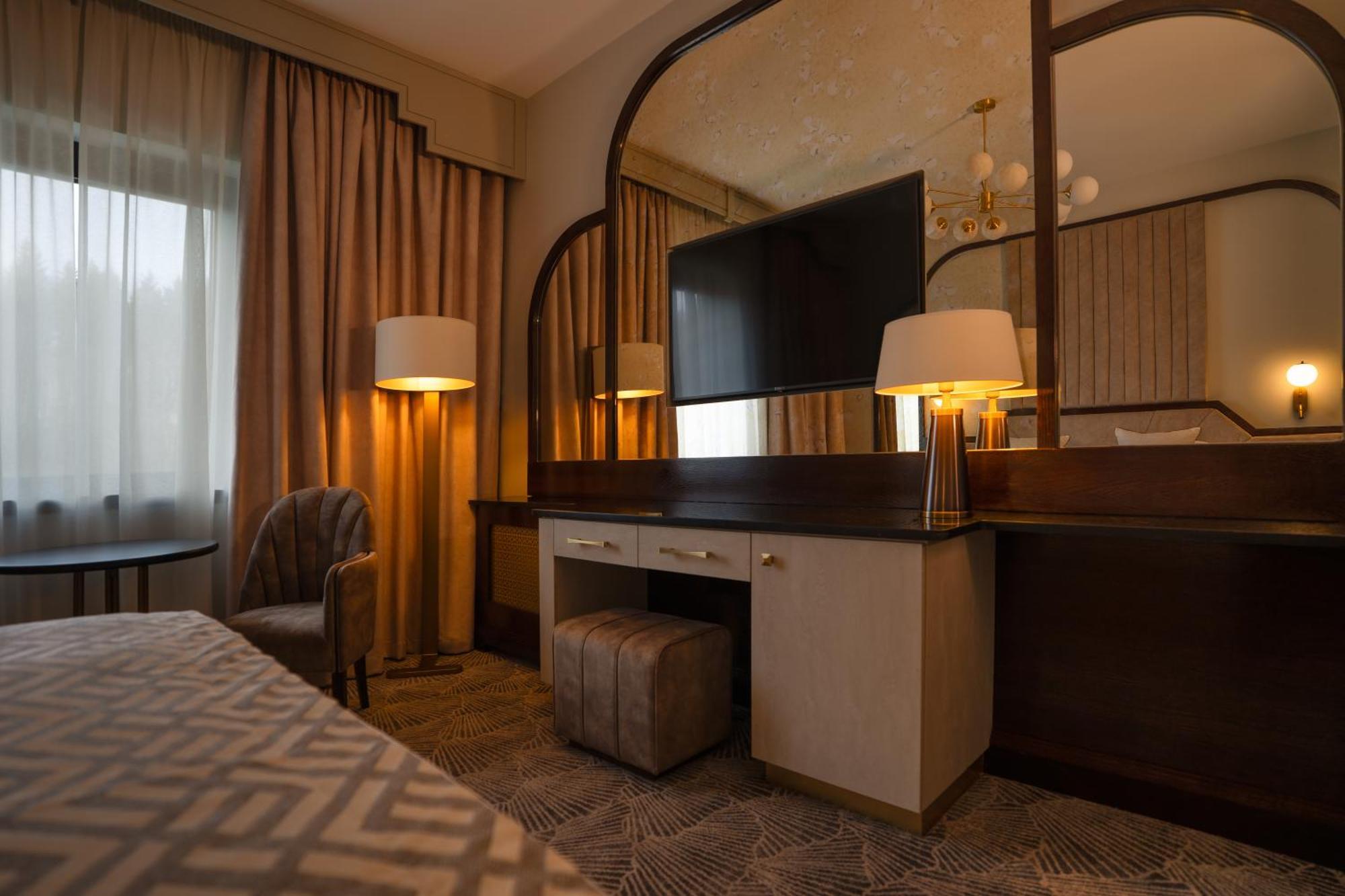 Crossbasket Castle Hotel & Restaurant High Blantyre Екстериор снимка