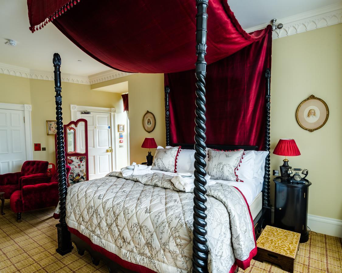 Crossbasket Castle Hotel & Restaurant High Blantyre Екстериор снимка