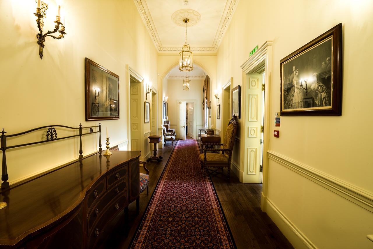 Crossbasket Castle Hotel & Restaurant High Blantyre Екстериор снимка